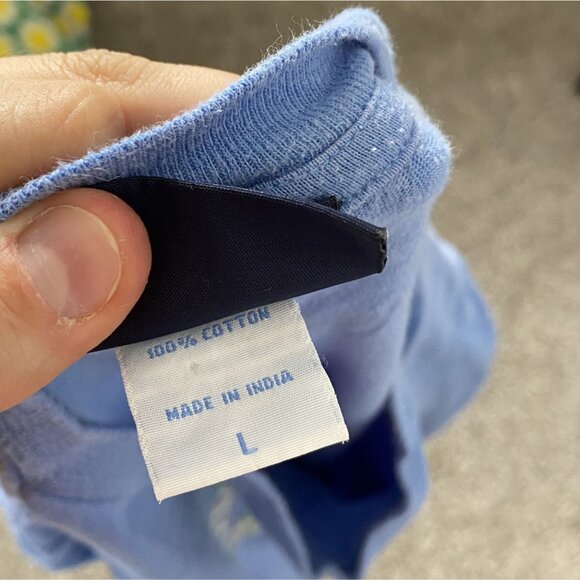 ⭐ 3/$15 Atlantis By Camp David Blue Paradise Island Floral Graphic Tee L - Picture 7 of 7